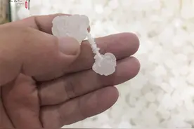 冰糖里有棉线是好还是坏？告诉你真实的原因，涨知识了图片