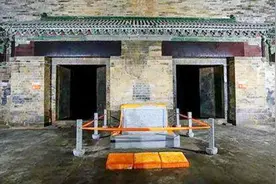 河南禹州特大发现：同一地竟挖出两座离奇墓，9岁小女孩立下奇功视频封面