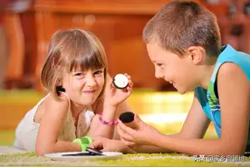 农村小孩玩过家家，假戏真做，长大竟真的成了一对夫妻图片