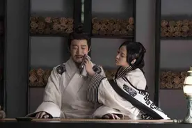 秦孝文王嬴柱只当了三天秦王，毫无功绩，为何美谥为孝文？图片