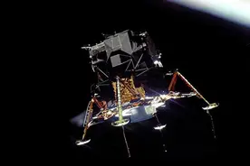 宇航员曾大喊：天哪，那是怪兽！NASA曝光阿波罗11登月细节图片