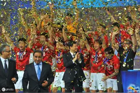 巅峰时刻：2015年广州恒大击败阿联酋的阿尔阿赫利三年两夺亚冠图片