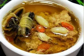 孩子睡觉不踏实磨牙？5种食材加瘦肉炖，汤甘味美，老少皆宜视频封面
