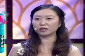 妻子声称公司出现危机要卖车，丈夫百般劝阻，“秘密”被当场爆出视频封面