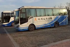 司机师傅带你看一下，客运大巴车这个月的收入，看完有啥感想。视频封面