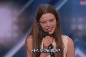 国外达人秀上一曲通关的13岁小女孩，一开口全场沸腾了！视频封面