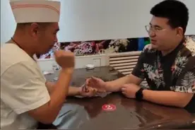 记录刘大夫怎样治疗压力型肥胖患者小胖的过程。