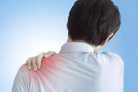手无法背到后面去，胳膊疼痛难忍，都是这块肌肉惹的祸