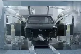 探访国外大众斯柯达生产线，如此专业严谨的工厂，真是大开眼界了视频封面