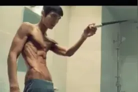 《等着你》顶级杀手对决，这样的身材让人看着都害怕下手更是凶残视频封面