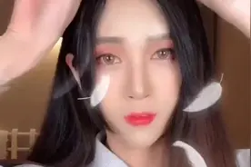 女装大佬CC酱，从美男变成美女全过程，看完我整个人都不好了！视频封面