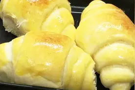 详细讲解奶油面包的做法，香甜拉丝，蓬松绵软不发硬，新手零失败视频封面