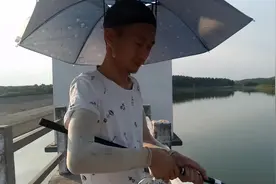 头戴雨伞也叫头戴式太阳伞评测，实用性强适合农村用视频封面