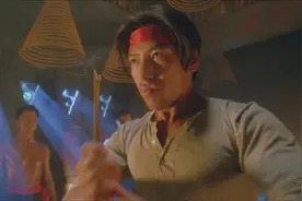 古惑仔张耀扬饰演会法术的大哥，做法跳大神，霸气十足视频封面