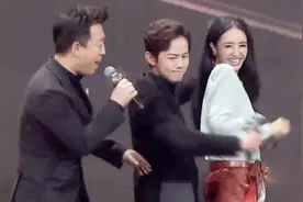 黄渤蔡依林贴身尬舞，“永动舞”动作太火辣，何炅：这还能播吗？视频封面