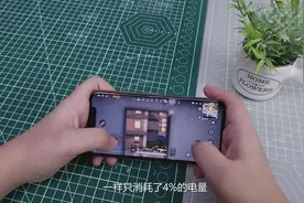 iPhoneXS续航到底有多强？没理由不买iPhone了！视频封面