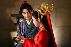 小笼女陈妍希为杨过陈晓庆生，击破婚后不和传言视频封面