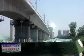 23日潍坊高温38℃幸好城海专线免费公交冷气开放