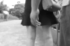 桥上未设监控,天桥“色魔”太猖狂!瑜伽教练夜归遭遇“咸猪手”视频封面