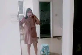 孕妇不敢独自出门，只因小区孩子太多，硬着头皮出门去买凉皮视频封面