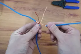 国企电工：两根软线的T型接法，老电工两分钟教会你……