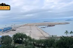 三亚凤凰岛二期项目要被拆除恢复原样，海南人工岛基本都要夭折了视频封面