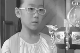 《巴拉拉小魔仙》配上恐怖音效，童年都被吓出阴影了视频封面