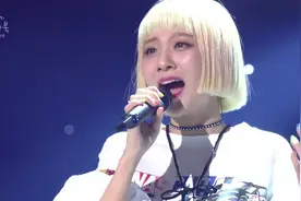 初恋的感觉！脸红的思春期《给你宇宙》现场版，太甜啦！