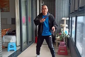 宅家练习乒乓球，出汗健身好处多