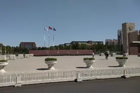 位于保定的河北大学新校区，开学了，新来了好多美女和帅哥啊视频封面