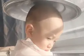 童年趣事，小英雄大战小胖猪视频封面