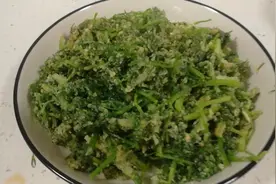 茴香这样上锅蒸一蒸，调上蒜汁拌一拌，无油少盐又美味