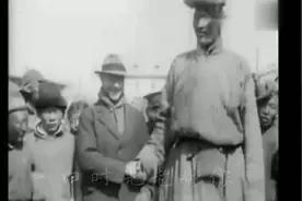 老影像：二十世纪初的乌兰巴托风貌，看看当时的蒙古巨人（1913）视频封面