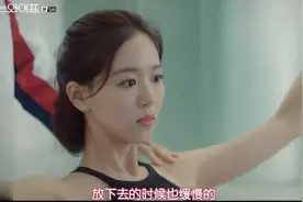 已婚美女室内健身，谁知却抵挡不住阳光小奶狗的魅力，美女害羞了视频封面