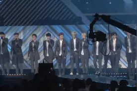 EXO很经典舞蹈 鹿晗和黄子韬很闪耀视频封面
