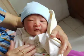 桃树枝真的能解决新生儿晚上睡觉哭闹吗？是科学还是迷信？视频封面