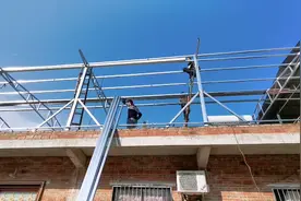 农村花11200做雨棚，这样夏天房子就可以起到隔热作用，省空调了