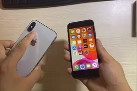 iPhone X与iPhone8同年不同命，如何选择，对比看哪里差距大呢？视频封面