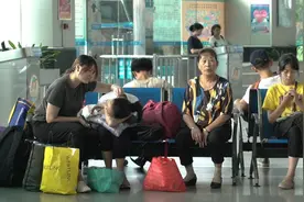 陪伴15年！广州番禺汽车客运站将关停，曾搭起旅客与家乡的桥梁视频封面