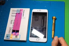 苹果6plus更换电池详细教程 自己在家也能跟换。视频封面