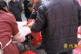 农村酒席499一桌，你们说划得来吗？头一次知道甲鱼头还有这用处