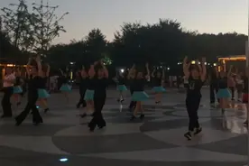 邵阳市西苑公园夜间广场舞大合集