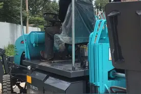 小型挖掘机及农用轮式挖沟机视频封面