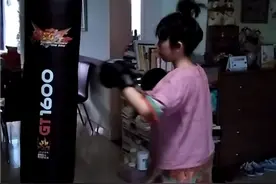 2015年女儿14岁拳击训练视频封面