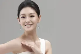 大S不让女儿进娱乐圈，遭李湘反对，网友：靠孩子蹭热度好意思嘛视频封面