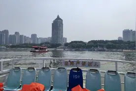 哈尔滨松花江游船