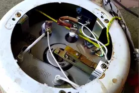 电饭煲只能保温不能煮饭，没有换配件都可以修好，小白看了也会修