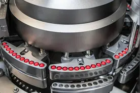 这样的机器生产的胶囊吃着才放心视频封面