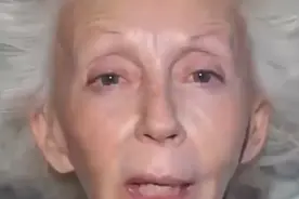 国外八十岁的超模老奶奶化了妆之后的样子惊艳视频封面