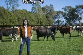 【三才】长腿美女张梓琳，邻家有女初长成。视频封面